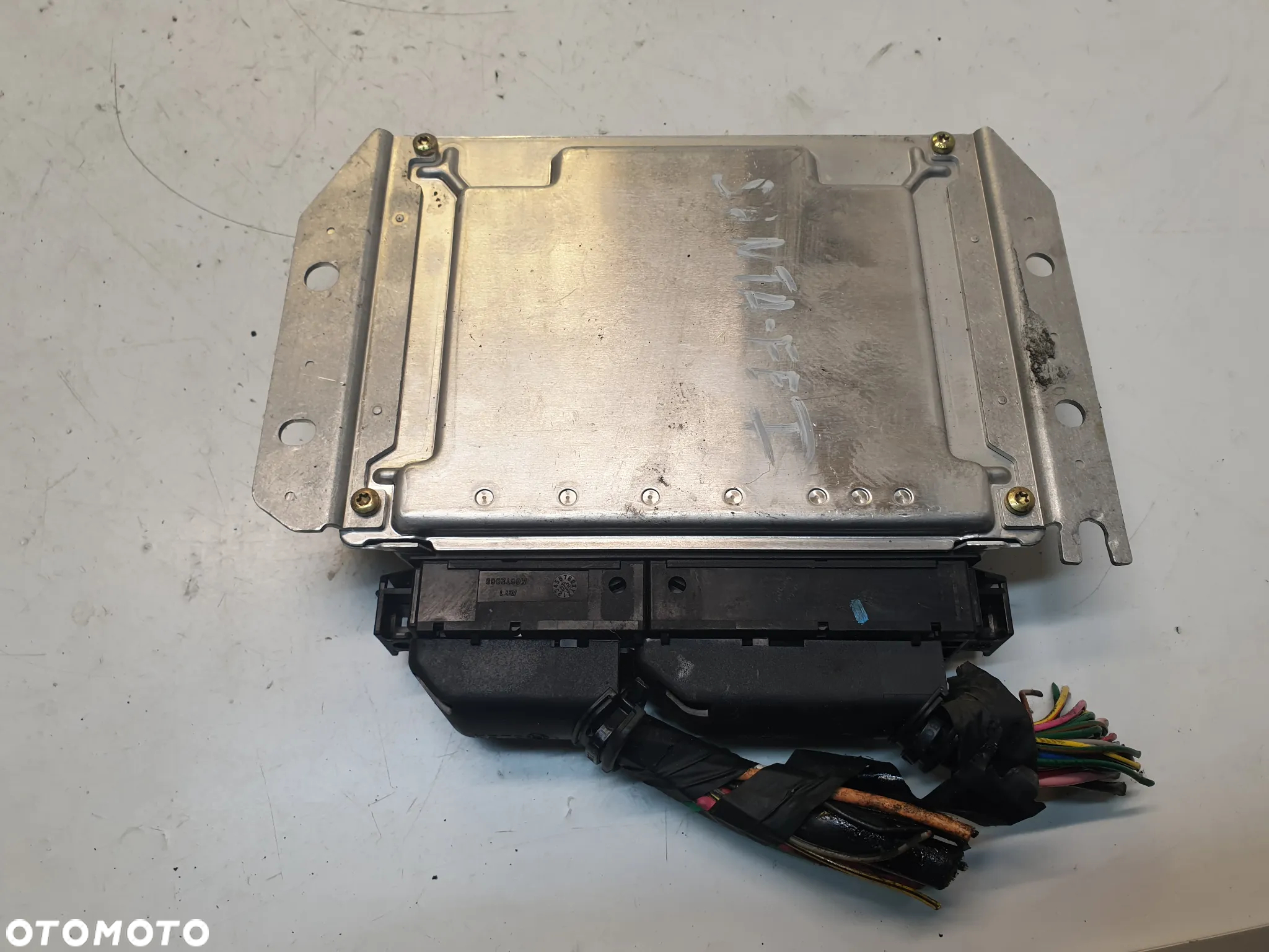 STEROWNIK KOMPUTER SILNIKA HYUNDAI SANTA FE 2.0 CRD 39100-27200 - 2