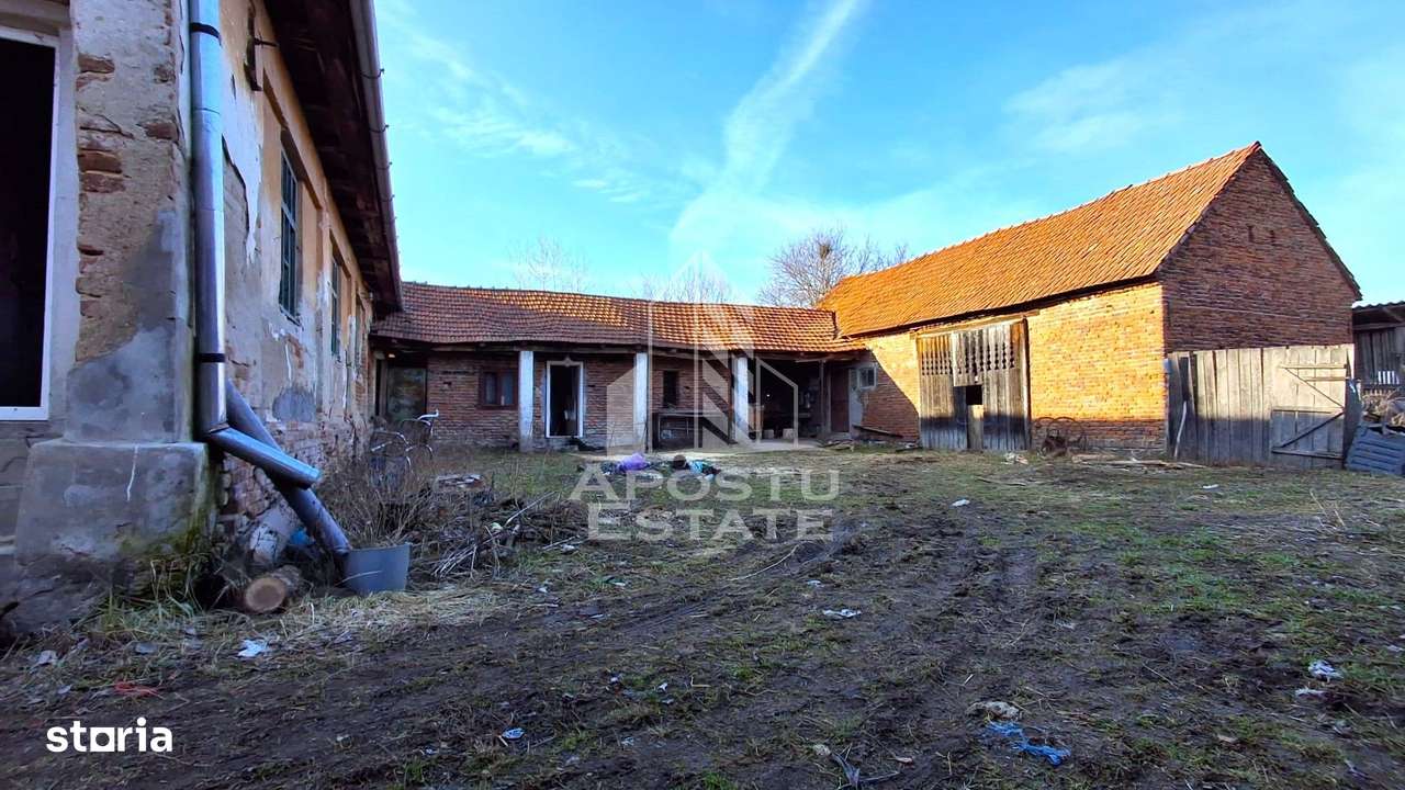 Casa de caramida in Tela si Teren Generos de 4320 mp - Imagine principală: 5/20