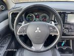 Mitsubishi Outlander 2.0 4WD Plug-In Hybrid Plus - 22