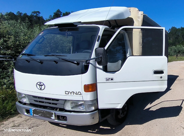 Toyota Dyna - 3