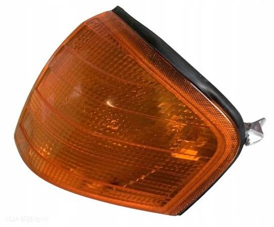 Mercedes C-klasa 93- Lampa przednia reflektor prawy VALEO 085288 2028200161 - 5