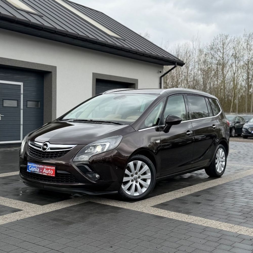 Opel Zafira C Tourer 1.6 SIDI Turbo ecoFLEX Start/Stop Innovation 2013