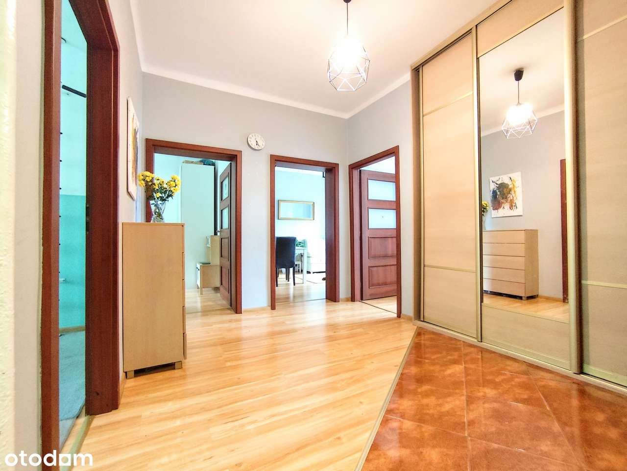 Komfortowe mieszkanie 4-pokojowe z balkonem – świetna lokalizacja!-13