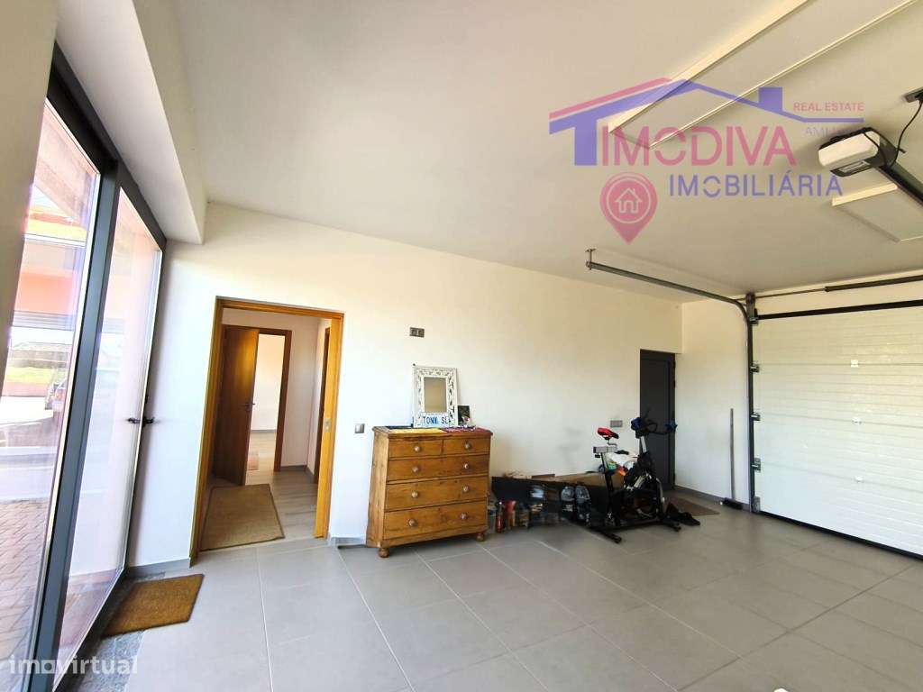 Moradia térrea T3 com garagem em Figueiró dos Vinhos-50