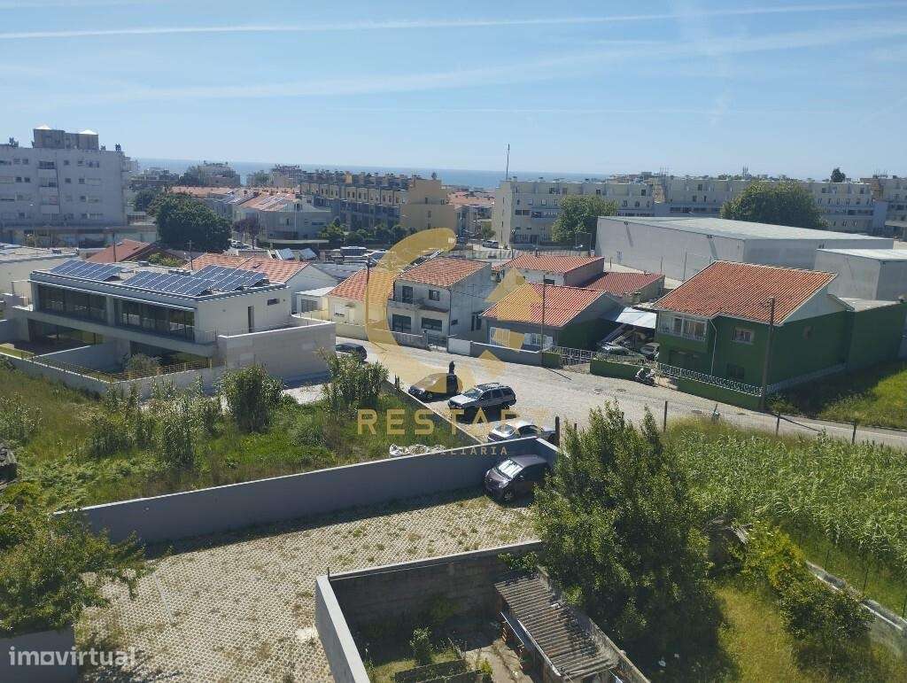 Apartamento T0 com Varanda e Garagem – Leça da Palmeira-21