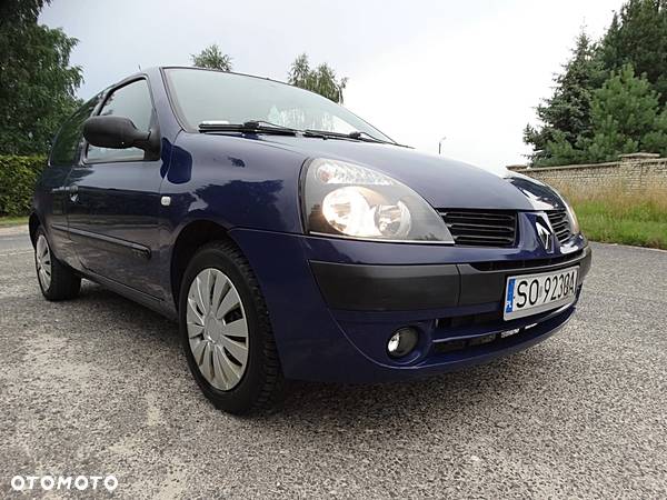 Renault Clio - 8