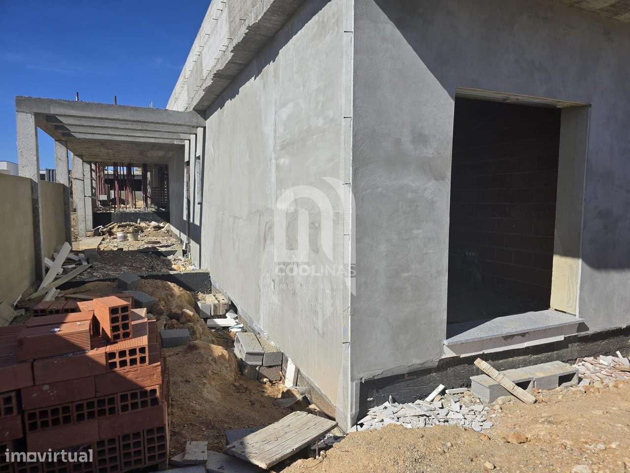 Moradia isolada de gaveto - Grande imagem: 3/48