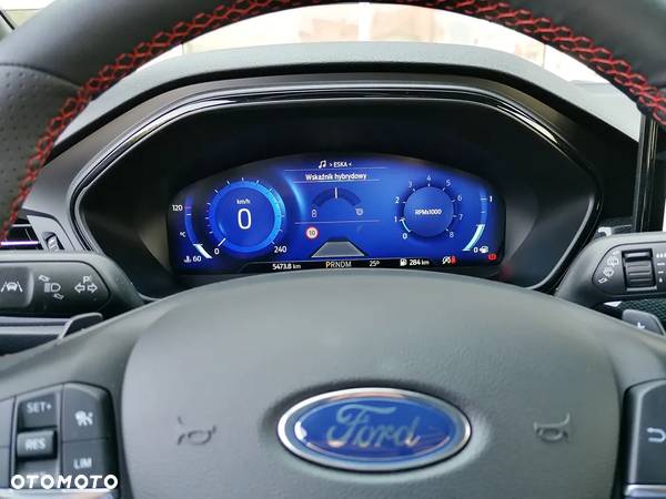 Ford Focus 1.0 EcoBoost mHEV ST-Line X - 26