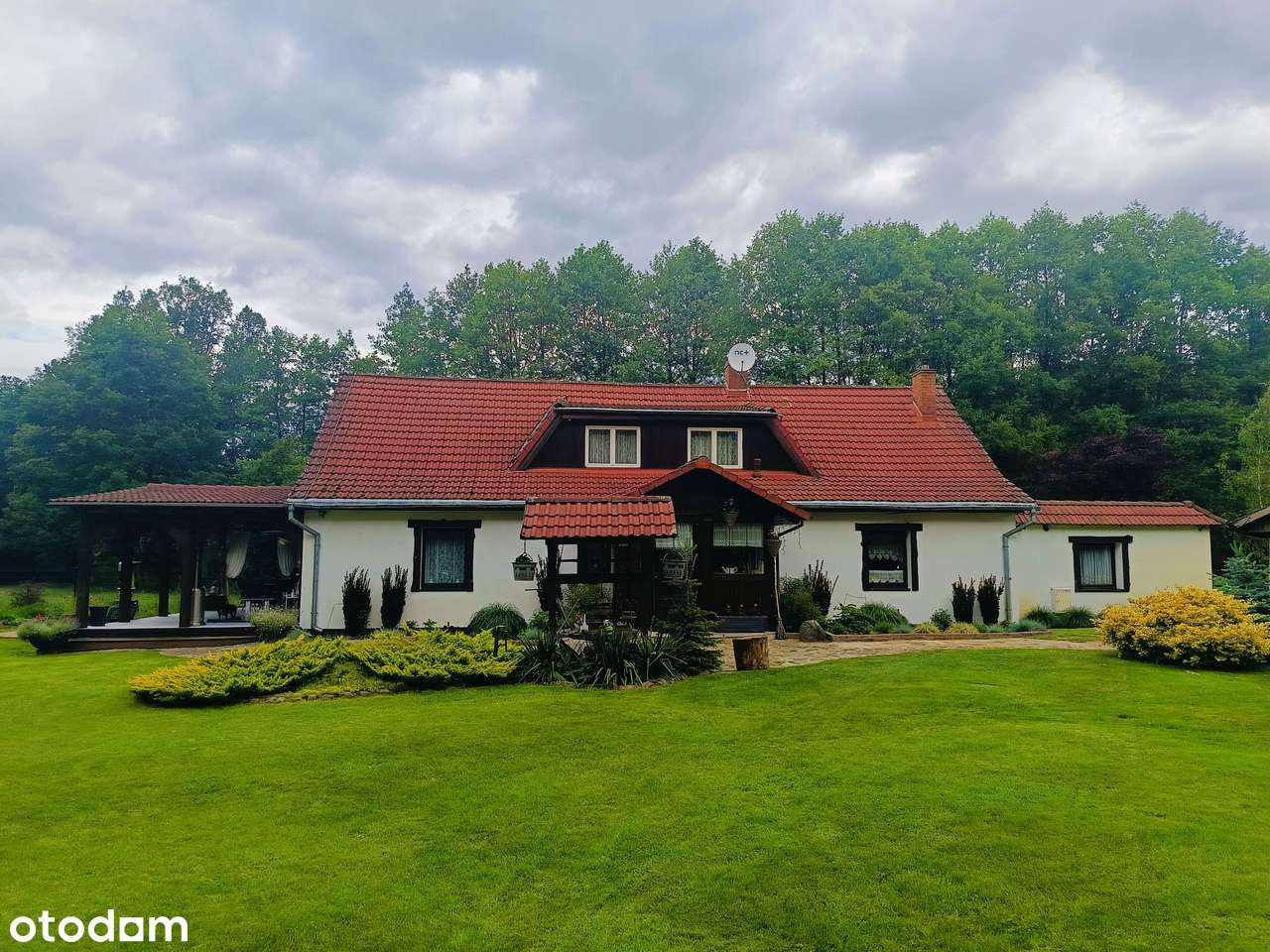 Stylowy dworek w środku lasu - Pełny obrazek: 4/20