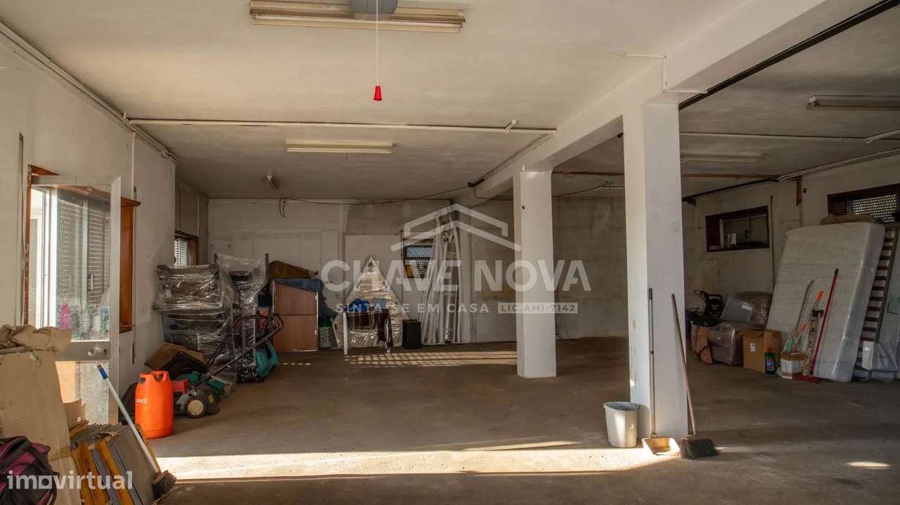 Moradia T3 C/ amplo terreno-20