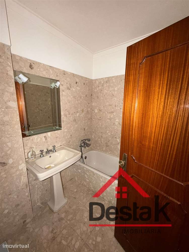 Apartamento T4 Venda em Massamá e Monte Abraão,Sintra-19