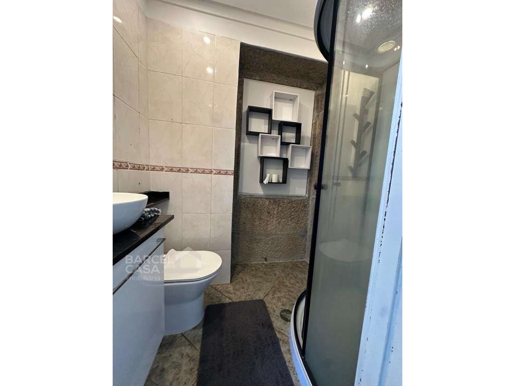 Moradia T3 com duas habitações independentes em Deocriste - Viana d... - Grande imagem: 5/13