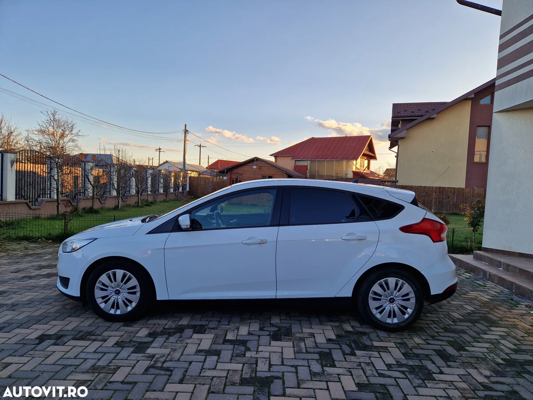 Ford Focus 1.0 EcoBoost Trend - 2