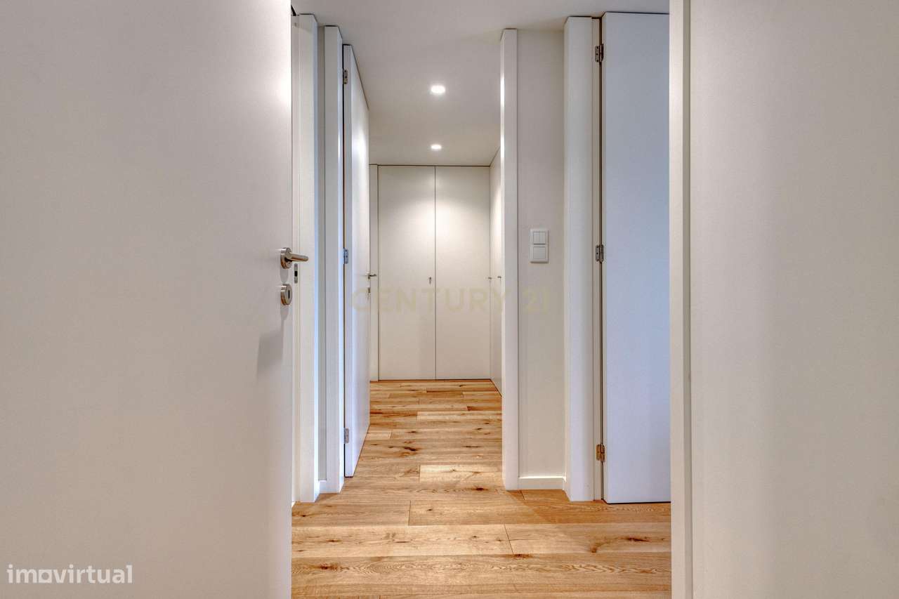 T2 Semi-Novo com varanda na Madalena-8