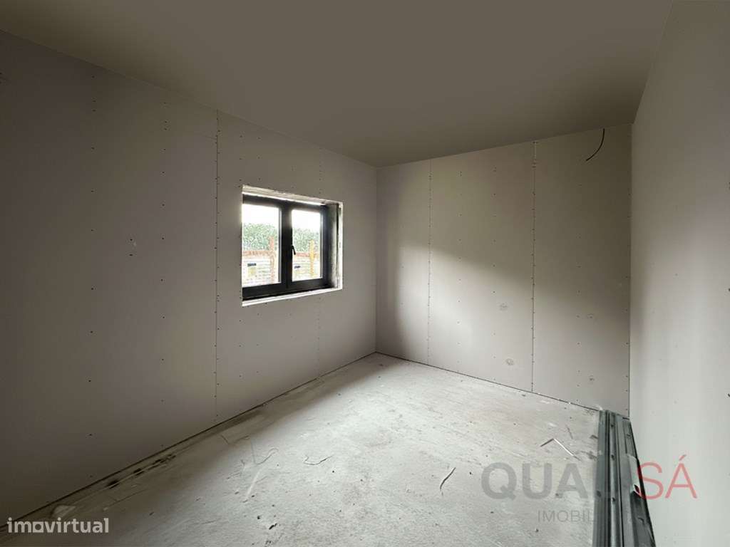 Apartamento T2 novo com logradouro e lugar de garagem em Ferreiros ... - Grande imagem: 4/23