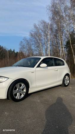 BMW Seria 1 120d - 11