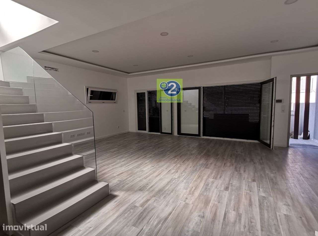 Moradia Bem localizada! - Grande imagem: 2/12