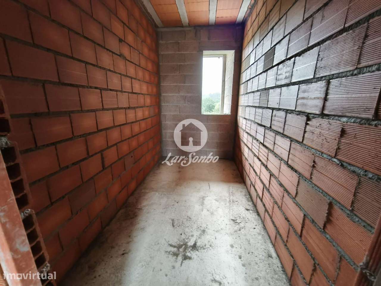 Apartamento T2 novo com jardim-21