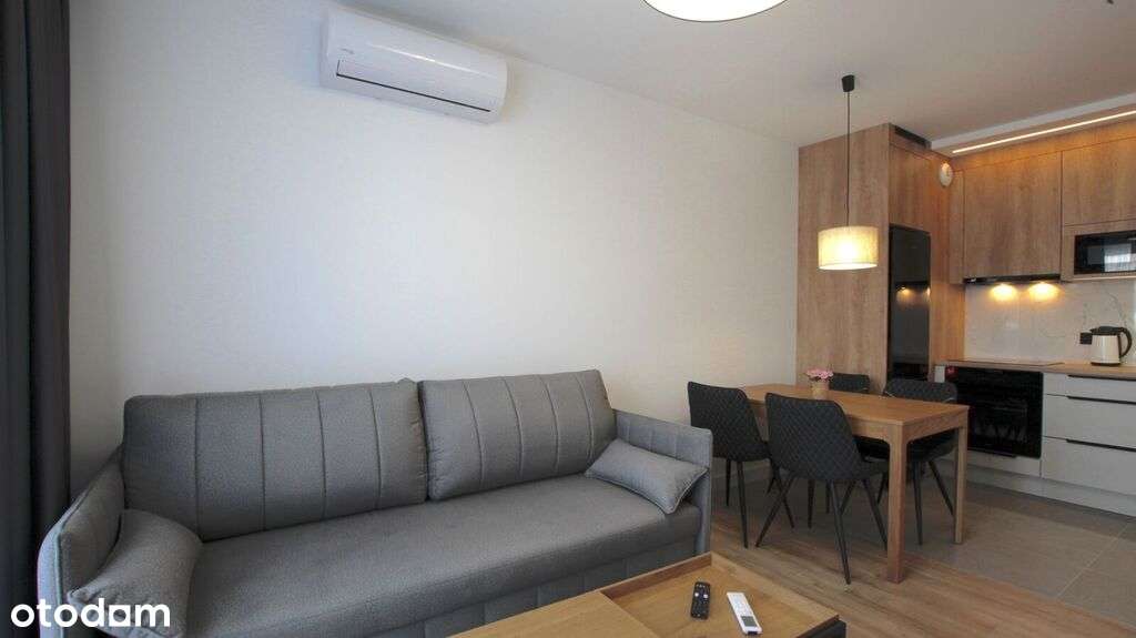 Oporów-3Pokoje, 2Parkingi, Klimatyzacja - Pełny obrazek: 1/14