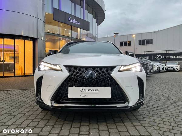 Lexus UX - 7