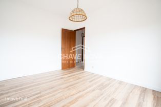 Apartamento T3 c/ 3 Frentes , Garagem Box e Vistas Desafogadas - Grande imagem: 4/16