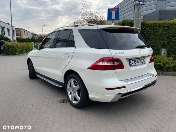 Mercedes-Benz ML 350 BlueTec 4-Matic - 4