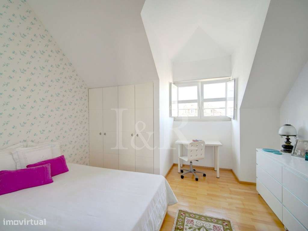 Apartamento T3 duplex com varanda no Chiado, Lisboa-13