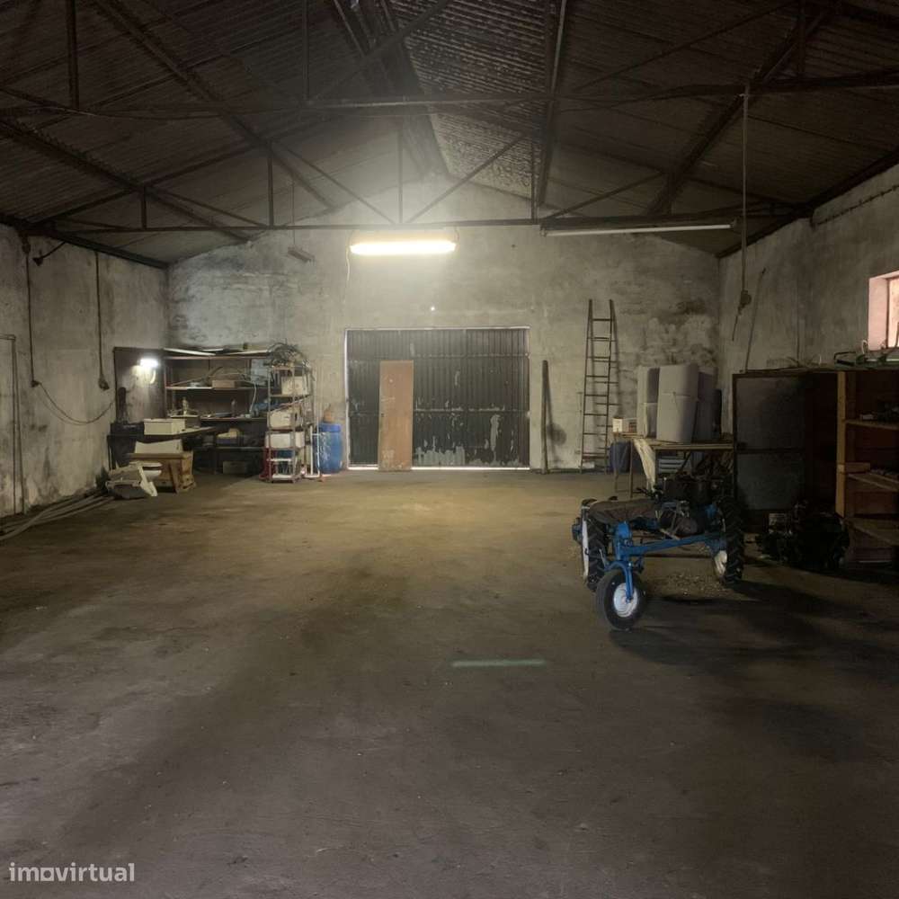 Propriedade 5 ha | Solo Urbano + 823 m² Construídos - Grande imagem: 5/10