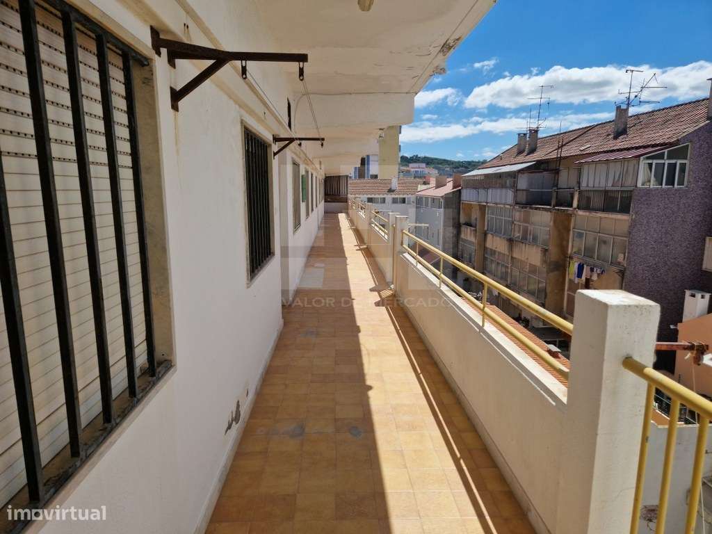 APARTAMENTO DUPLEX T3 - COSTA DA CAPARICA, 300 M DA PRAIA-9