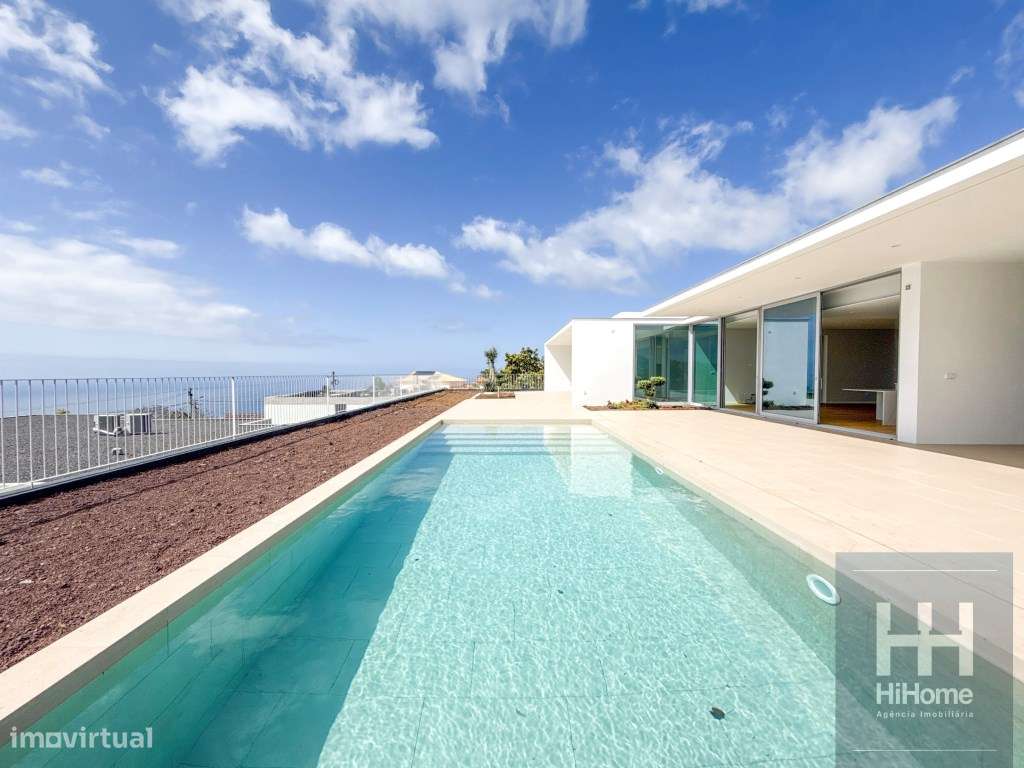 Moradia de luxo T4 térrea com vista mar no Estreito da Calheta - Grande imagem: 3/46