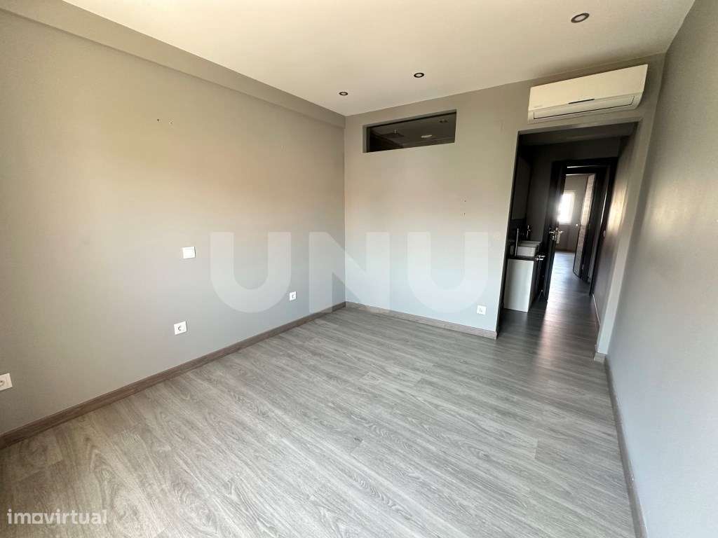 Apartamento T3 - Junto à Rotunda Europa-26