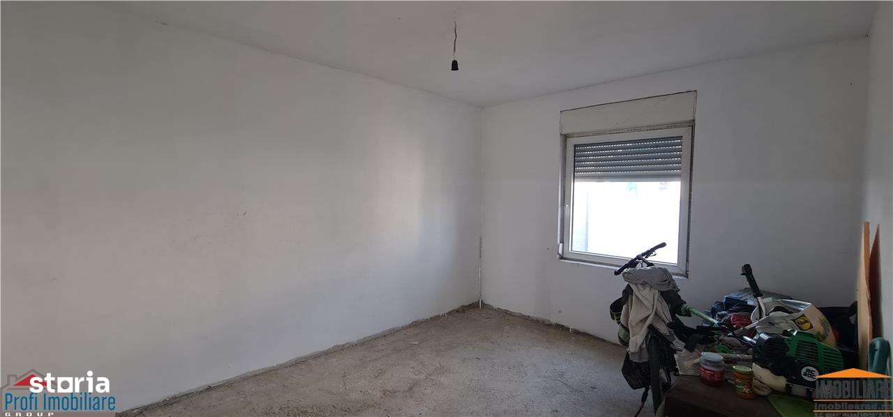 Vila P+M, Vladi, Cart.Europa 4-5 dormitoare, 193mp-11