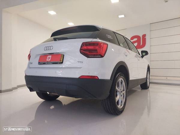 Audi Q2 1.6 TDI Design - 11