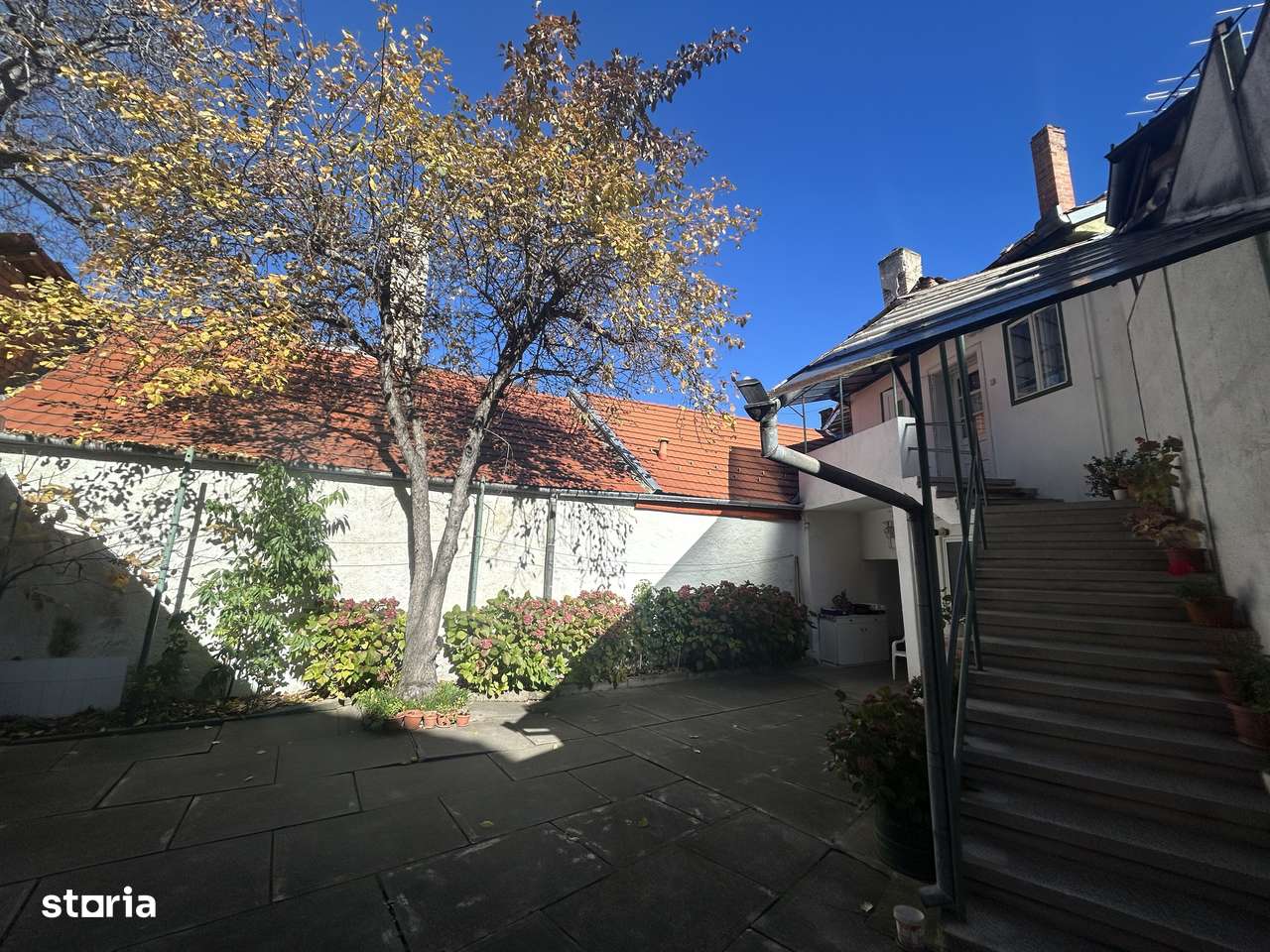 Casa de vanzare - 100 mp, curte individuala - Orasul de Jos - Imagine principală: 2/11