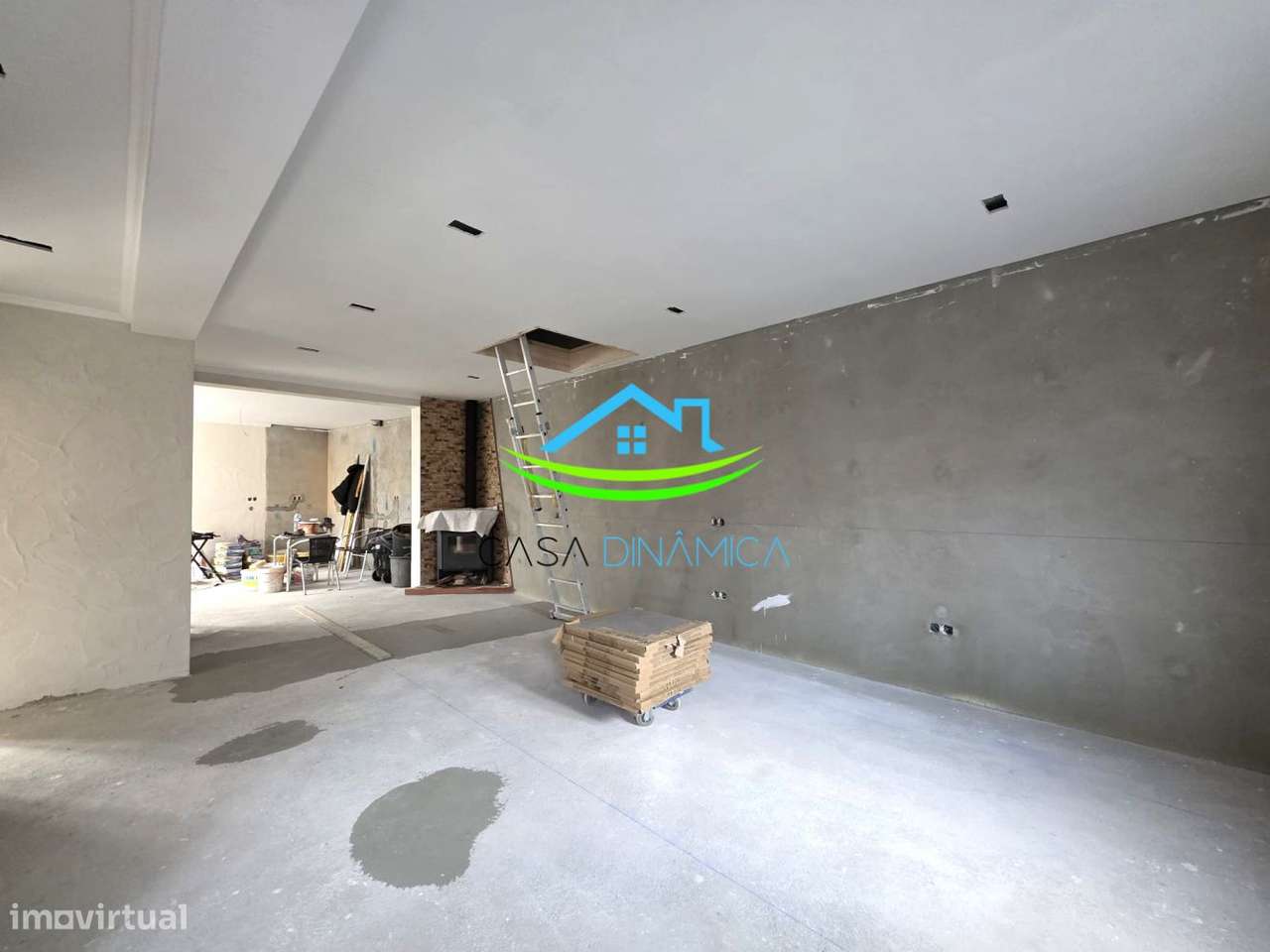 Moradia T2+2 totalmente renovada - Grande imagem: 5/46