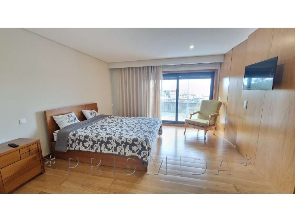 Moradia a 500 metros da Marina! - Grande imagem: 4/24