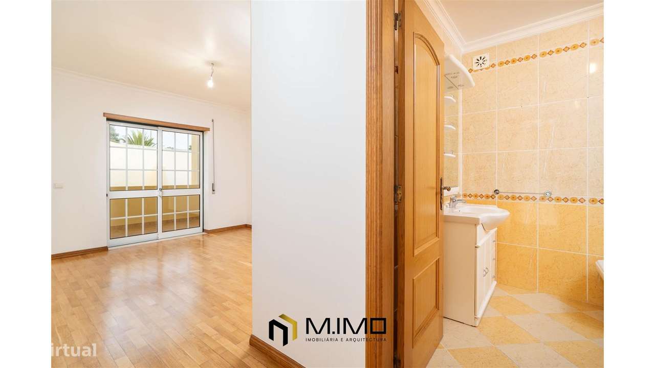 Moradia M3 com Vista Mar e Terraço Panorâmico – A 5 Minutos da Praia-18