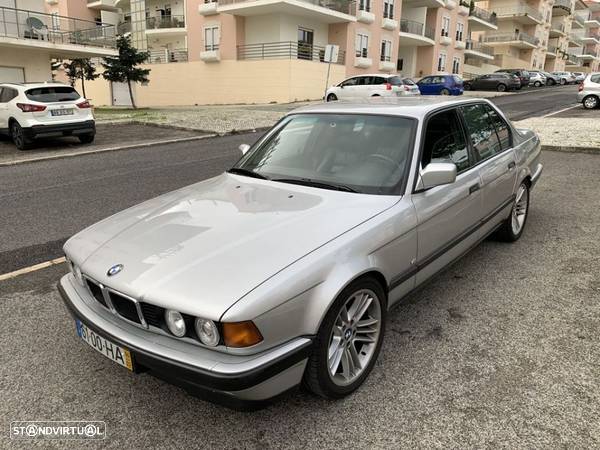 BMW 730 i V8 - 8