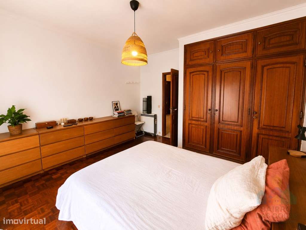 Apartamento com excelente terraço na cidade de Tomar-16