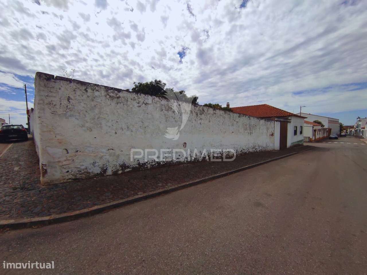 Moradia T4 com amplo espaço de quintal - Grande imagem: 4/29