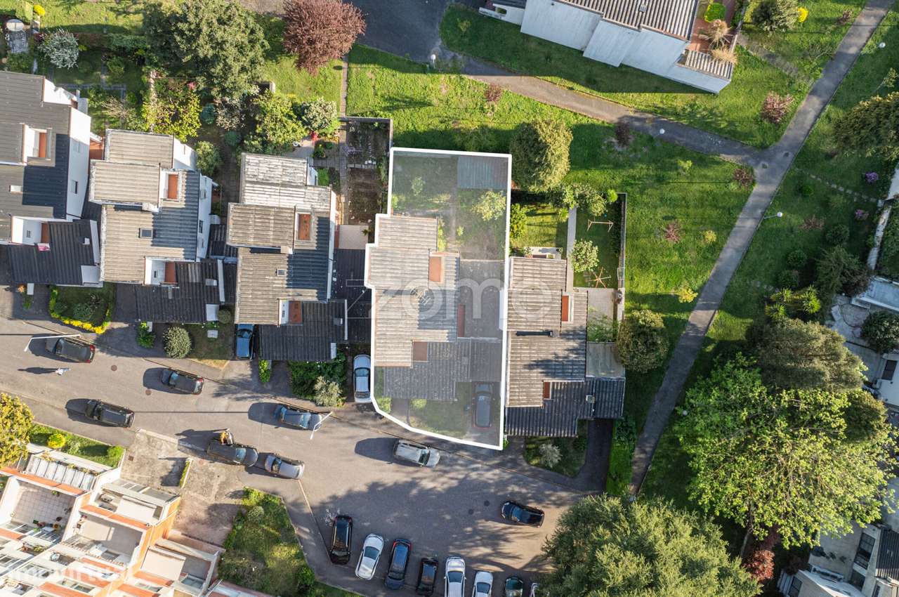 Moradia T4 em Banda em São José de São Lázaro, Braga-1