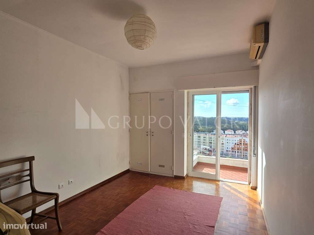 Apartamento T2 com estacionamento coberto privativo na Rinchoa (Rio...-10