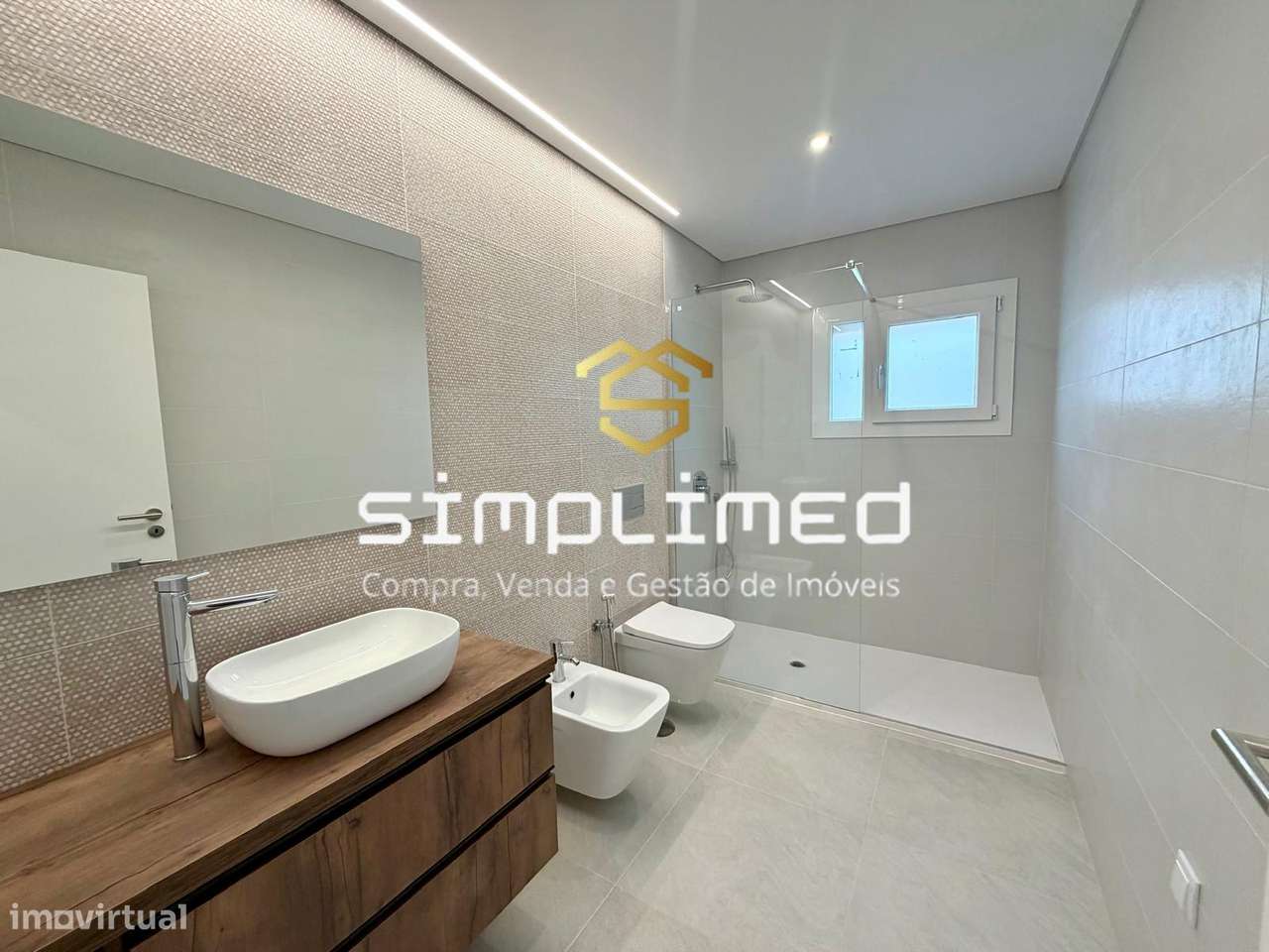 Moradia Isolada Térrea T4  Fernão Ferro  (CF)-29