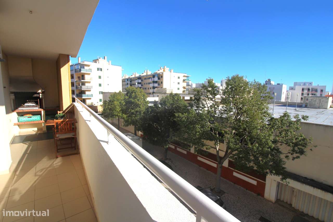 Armação de Pêra T1 Semi-Novo com Piscina, Garagem, 450 mt da Praia-13