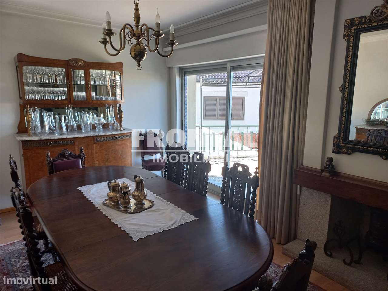 Moradia T4 Geminada - 250 m2 | Centro De Mirandela, Bragança - Grande imagem: 5/19