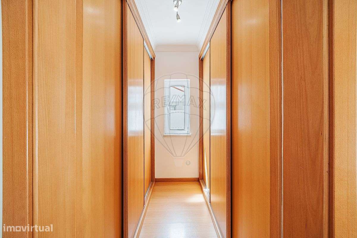 Moradia T4 para venda-25