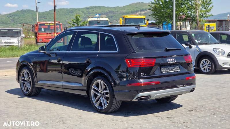 Audi Q7 3.0 TDI Quattro Tiptronic - 22