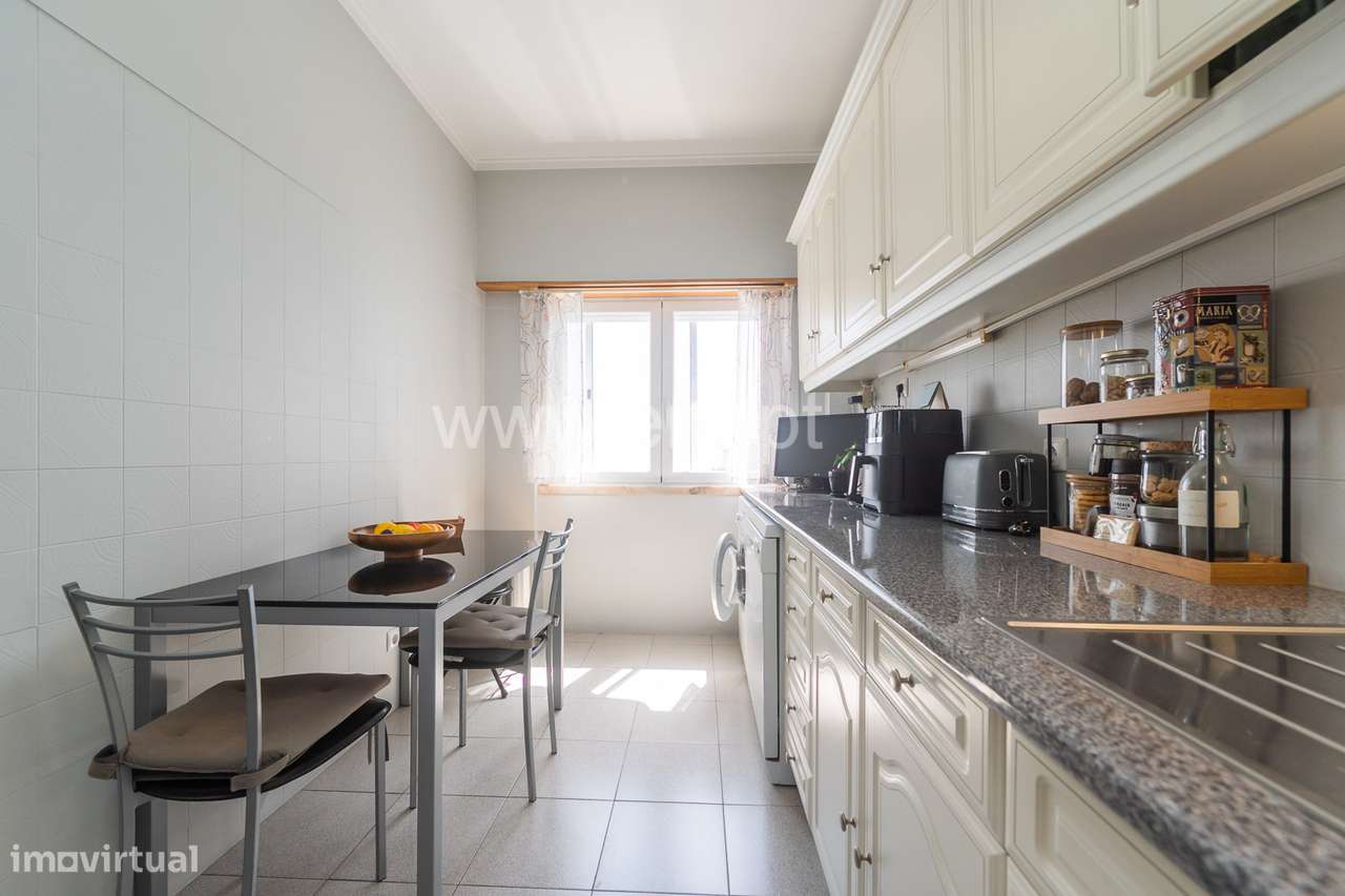Apartamento T2 com 77 m perto do Metro-3