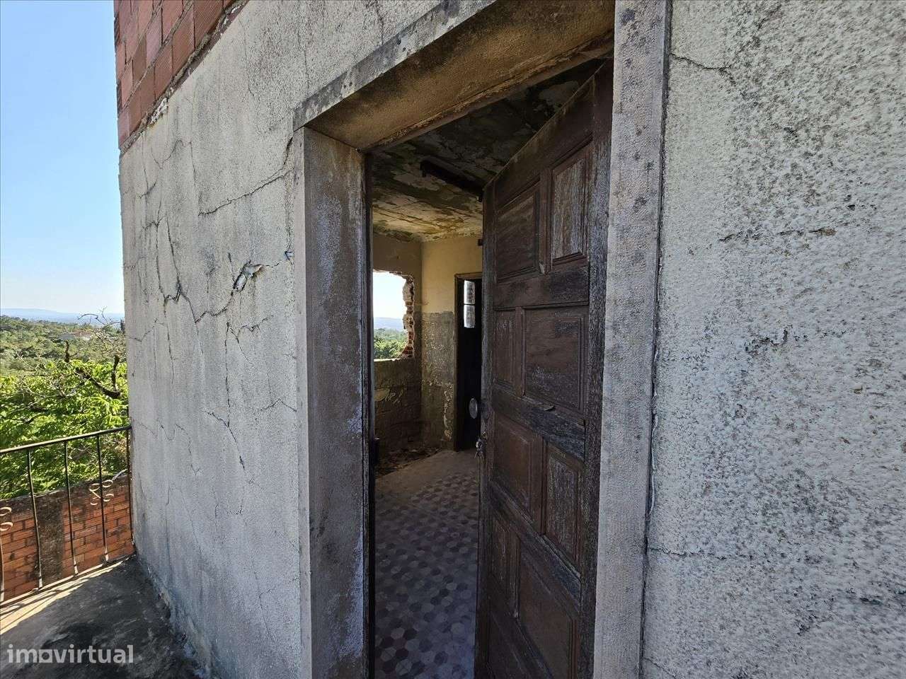 Moradia em Ruínas com Potencial de Reabilitação em Alvaiázere - Grande imagem: 5/24