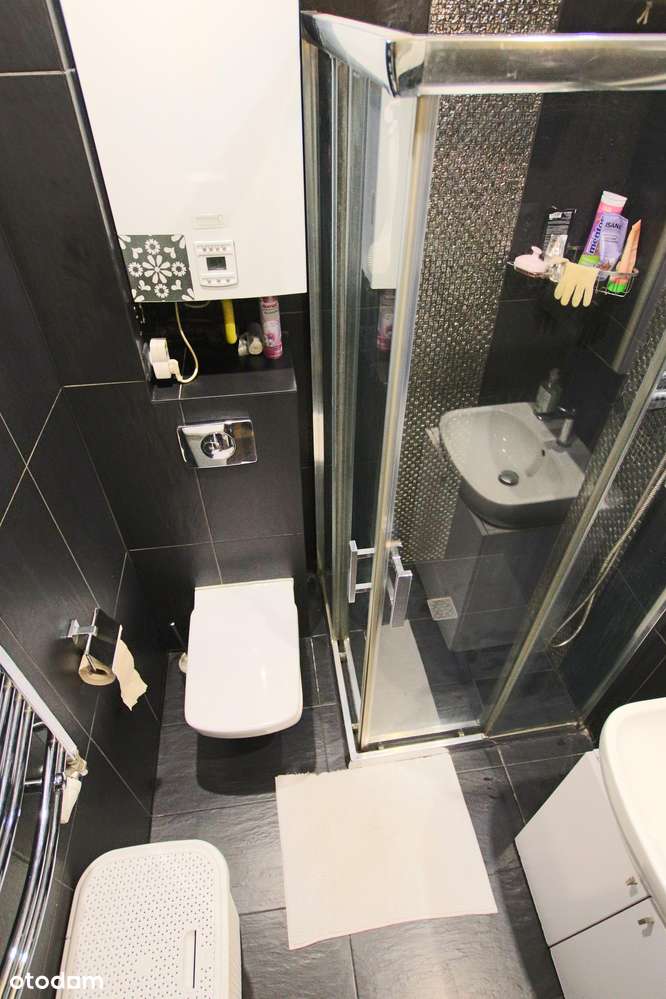 Dwa pokoje w dobrym stanie z możliwością zakupu garażu.-11